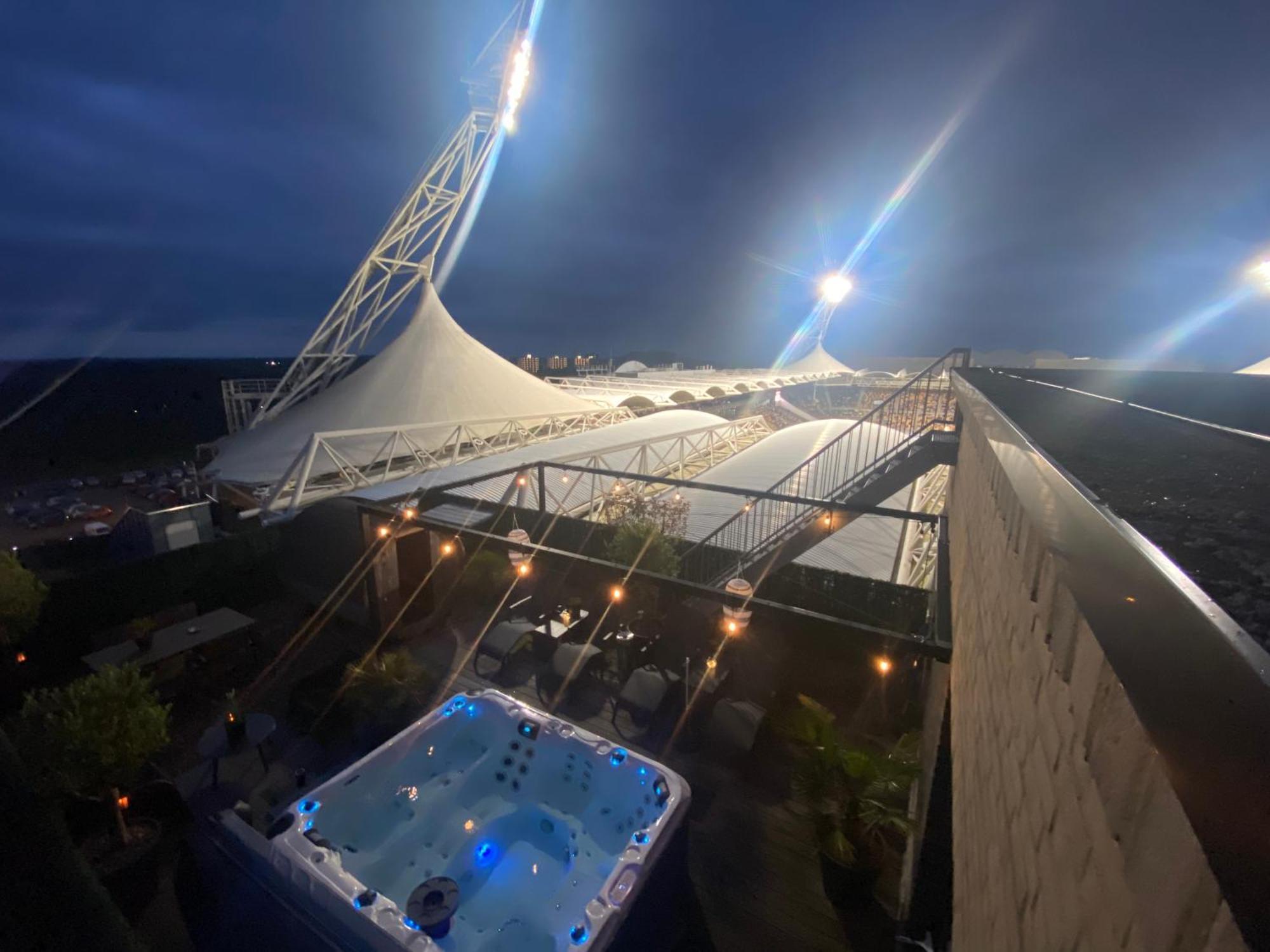 Wellness Dome Penthouse Suite Kerkrade Luaran gambar